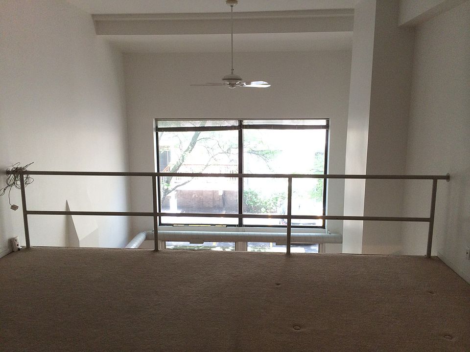 1st image of 1760 W Wrightwood Ave APT 112