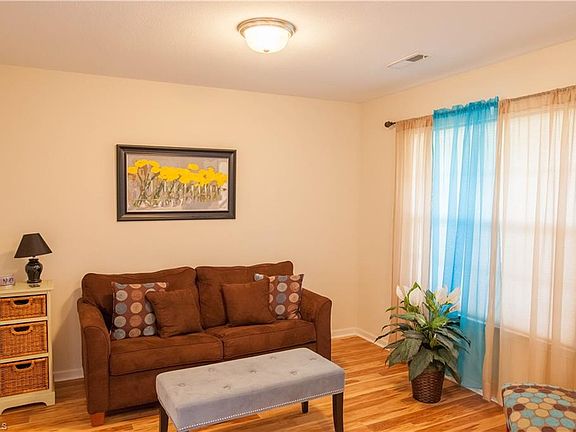 4th image of 3403 Anita Glen Dr
