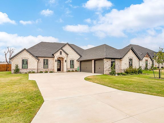 2nd image of 2172 Middlewood Cir
