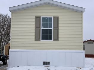 1229 Chateau Blvd, Monroe, MI 48161