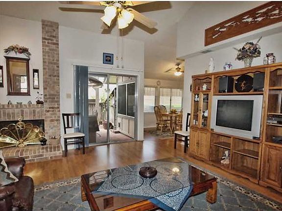 4th image of 1084 Verbena Dr