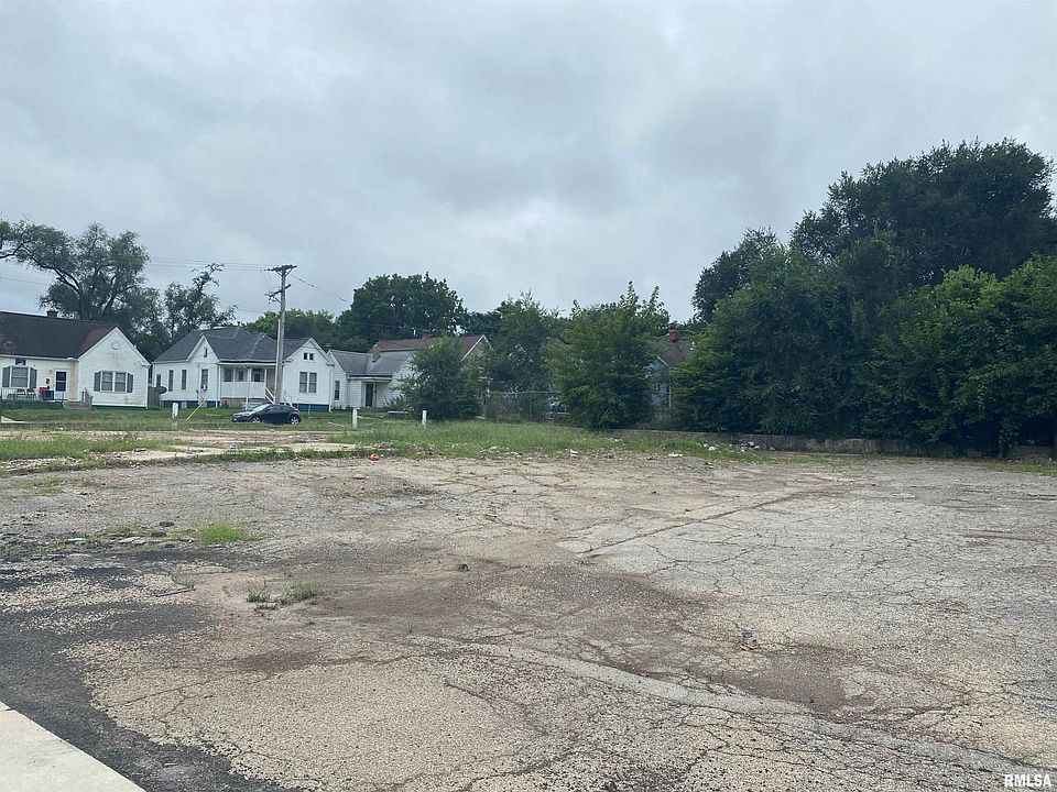 1st image of 913 S Western Ave