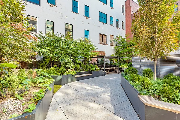 Rented by MySpaceNYC | media 31