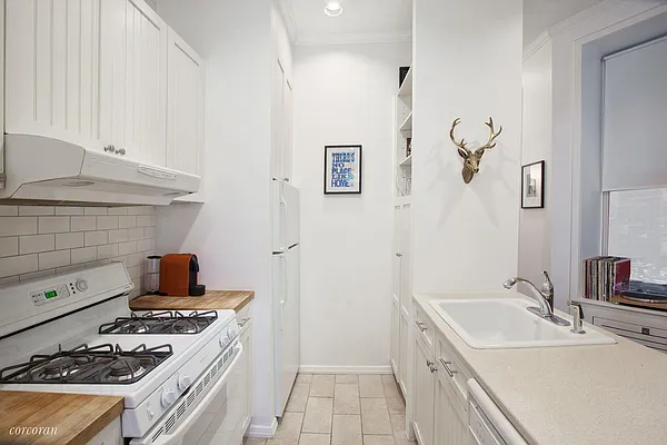 Sold by Corcoran | media 4