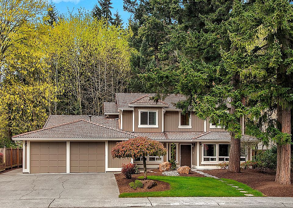 1st image of 1827 160th Ave NE