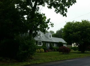 5 Homestead Ln, New City, NY 10956