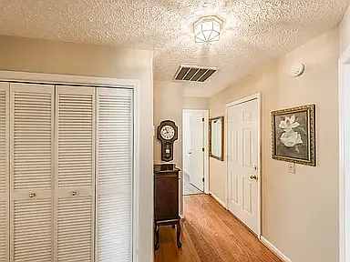 728 Jaywood Dr — Photo 11