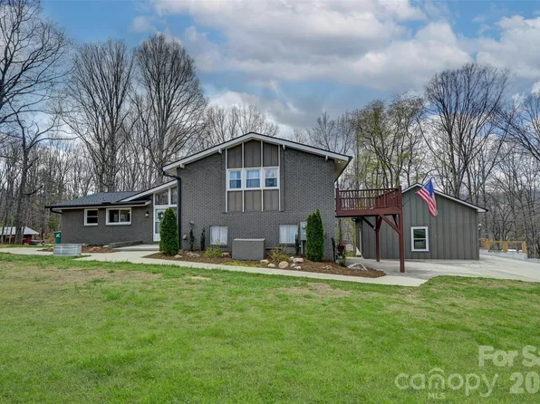 46 Mountain View Dr, Arden, NC 28704