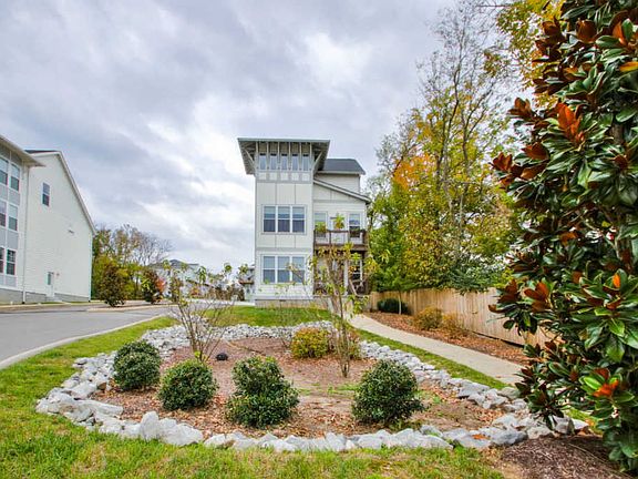 2nd image of 700 Arbor Trace Cir
