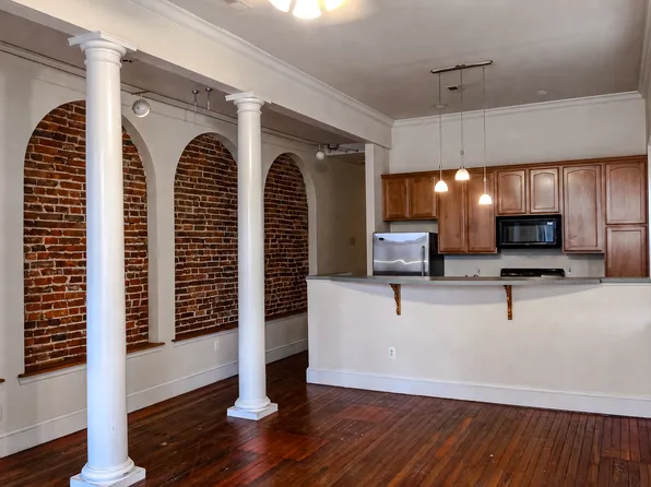 1 E Randall St APT 1, Baltimore, MD 21230
