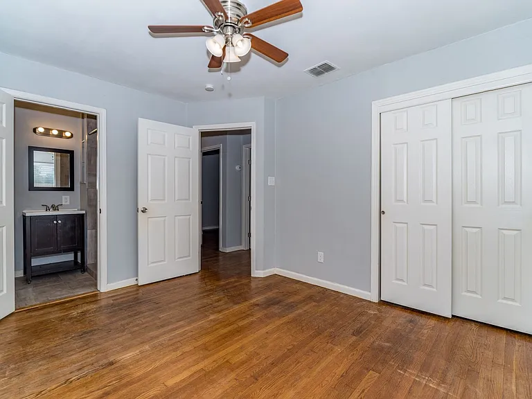 467 Shannon Lee St — Photo 10
