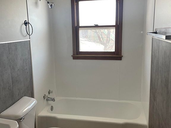 5th image of 3141 Avenue A