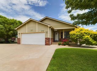 4010 S Boyd Ct, Wichita, KS 67215