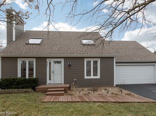 3333 Summerhill Dr, Woodridge, IL 60517