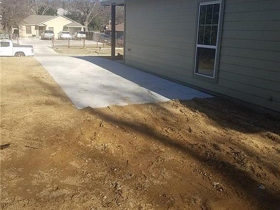 5th image of 2717 NW 17th St
