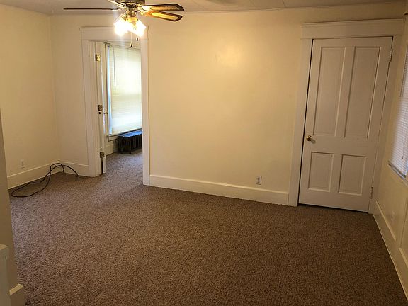 5th image of 963 Broad St APT 1