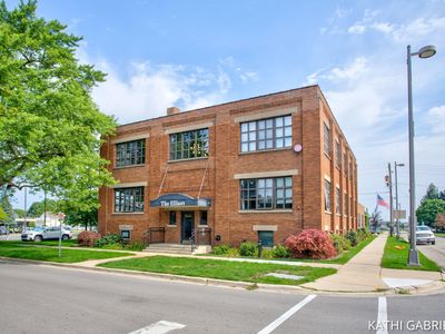 633 Elliott Ave APT 11, Grand Haven, MI, 49417