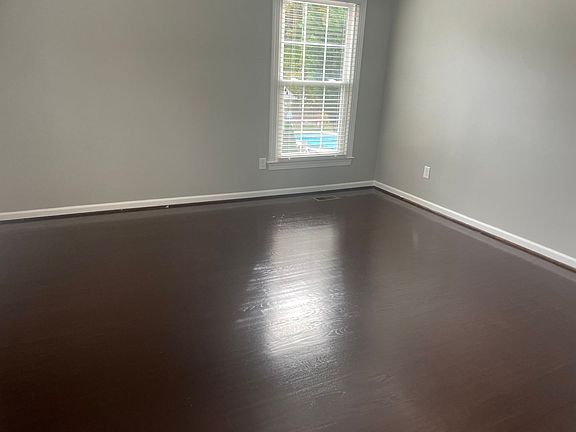 3rd image of 5309 Tower Rd