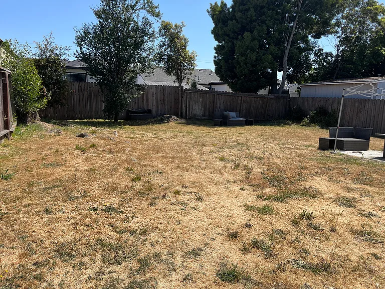 3504 Humphrey Ave — Photo 11