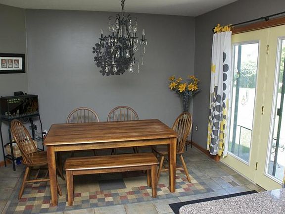 4th image of 55634 Whisperwynd Ln