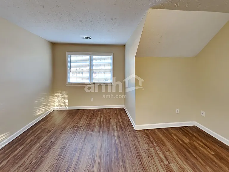 94 Crestview Dr — Photo 20