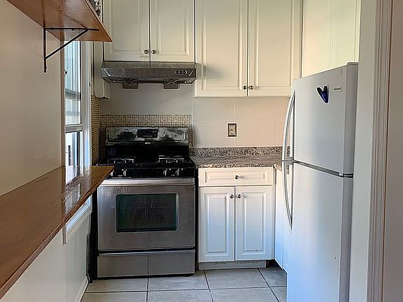 2nd image of 245 56th St
