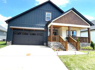 4867 Grove Park Dr NW, Cleveland, TN 37312