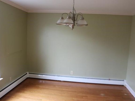 4th image of 221 N Main St