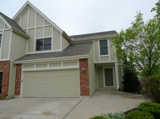 10603 W 115th Ter, Overland Park, KS 66210
