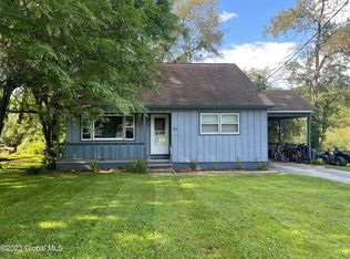 21 Laflure Ln, Chestertown, NY 12817