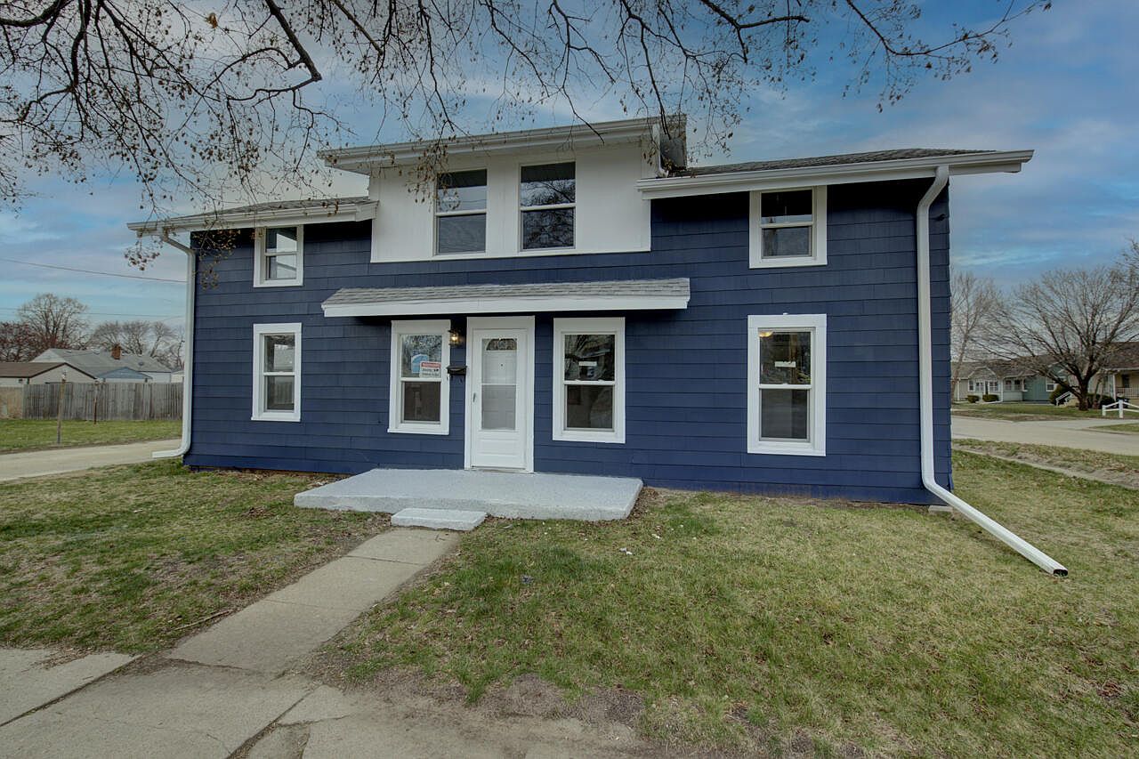 524 N 35th St Council Bluffs IA 51501 Zillow   B8d0c5137c05e542cf6f8f129291d627 Cc Ft 1536 