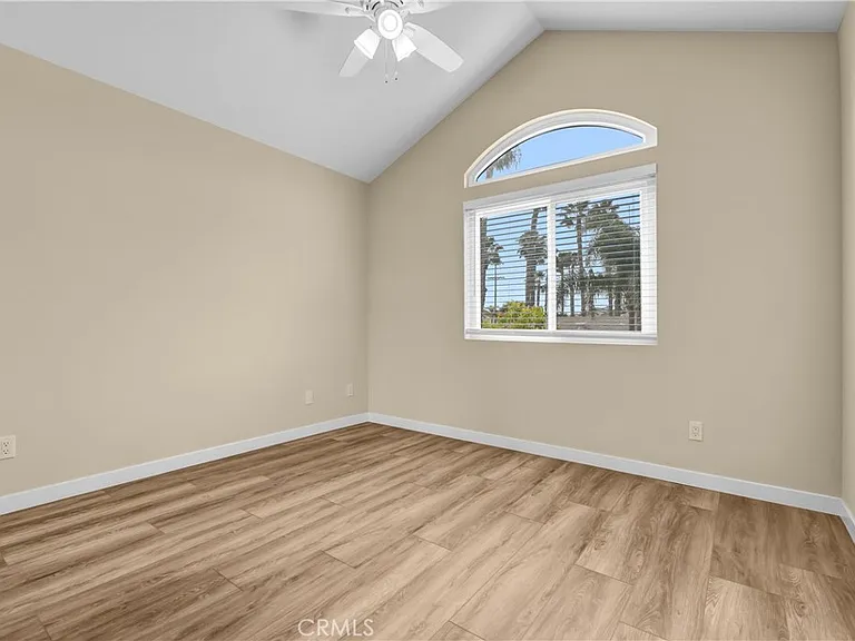 1309 Hunt Ter — Photo 16