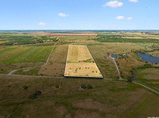 4332 County Road 132, Floresville, TX 78114
