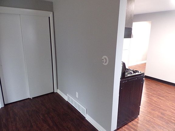 5th image of 89 E Summerset Ln