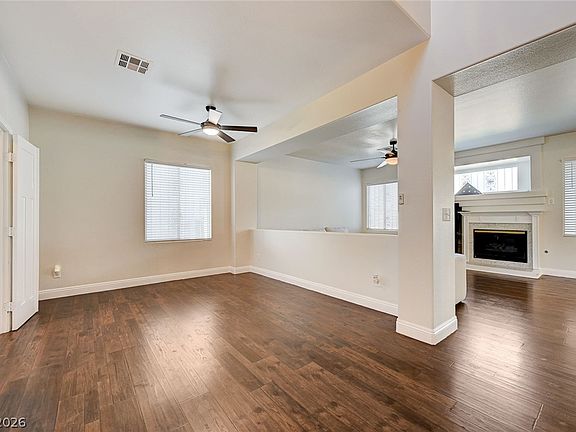 3rd image of 1131 Spooner Ct