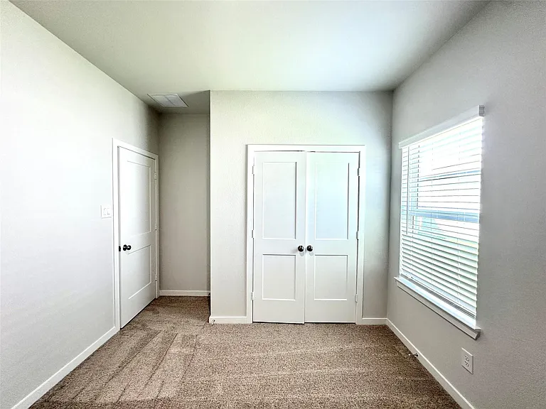 12026 Curlin Dr — Photo 20