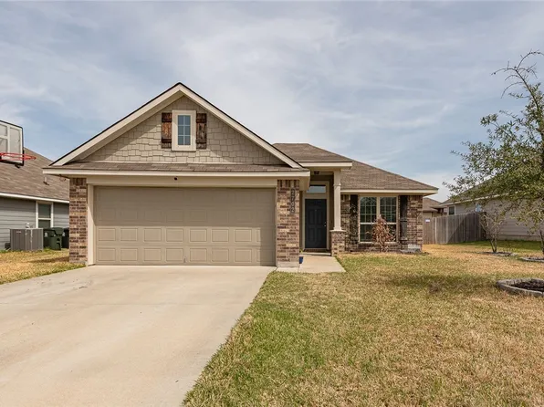 2702 Redcap St, Bryan, TX 77803