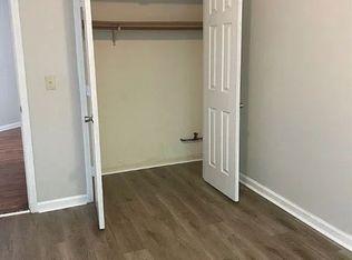 6716 Willowbrook Dr APT 9, Fayetteville, NC 28314