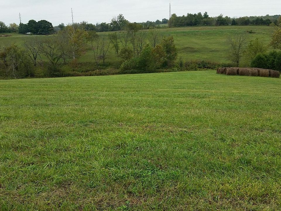 2nd image of 3250 Louisville Rd
