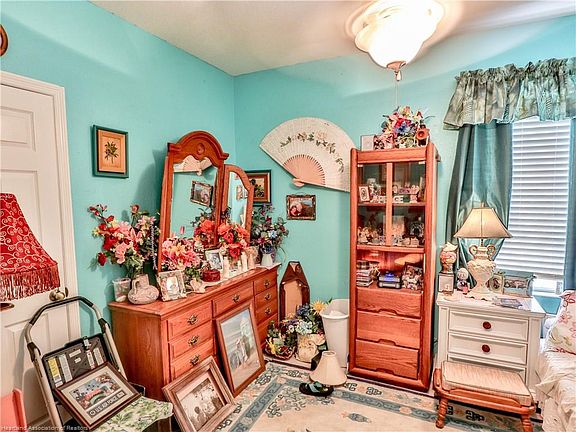 5th image of 1402 Las Villas Blvd