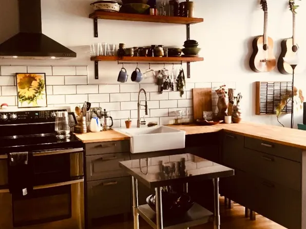 900 NE 81st Ave Unit 305, Portland, OR 97213