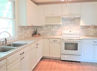 98 Pine Ln, Gaines, PA 16921