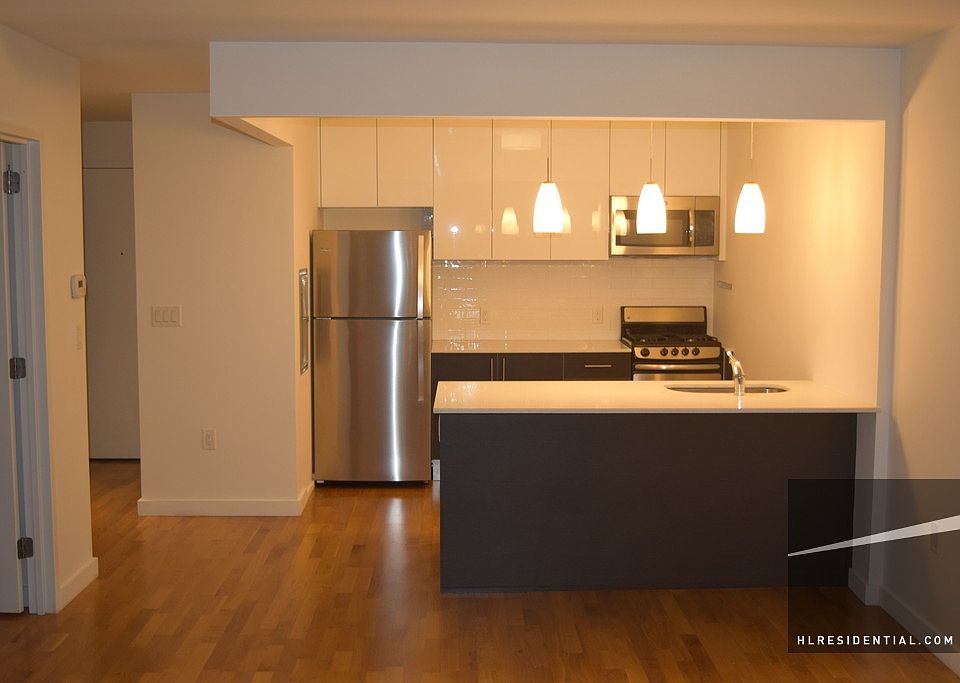 1st image of 1115 30th Dr #6C