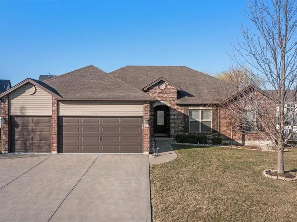 111 Bobcat Ct, Wentzville, MO 63385