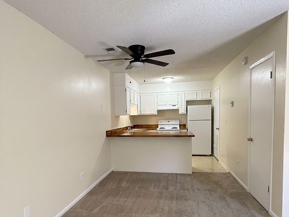 5th image of 6338 W Fairfield Dr #B