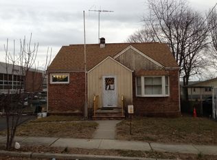 18 Marion St, Lodi, NJ 07644