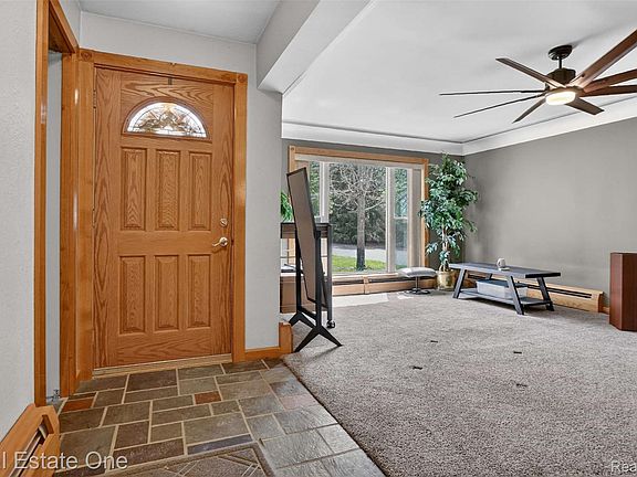 4th image of 8391 E Court St
