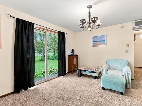 3rd image of 346 E Peck Rd