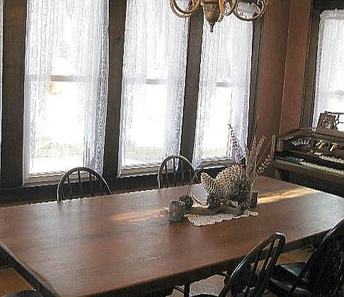 Dining, plentiful light