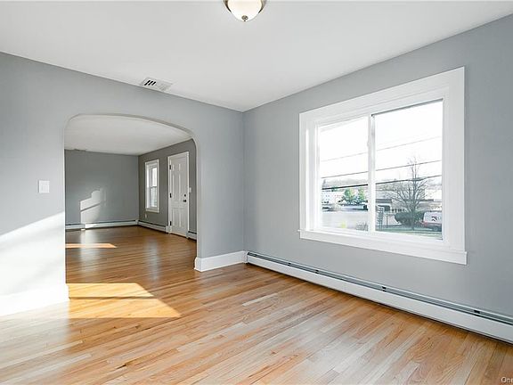 4th image of 82 Union Ave